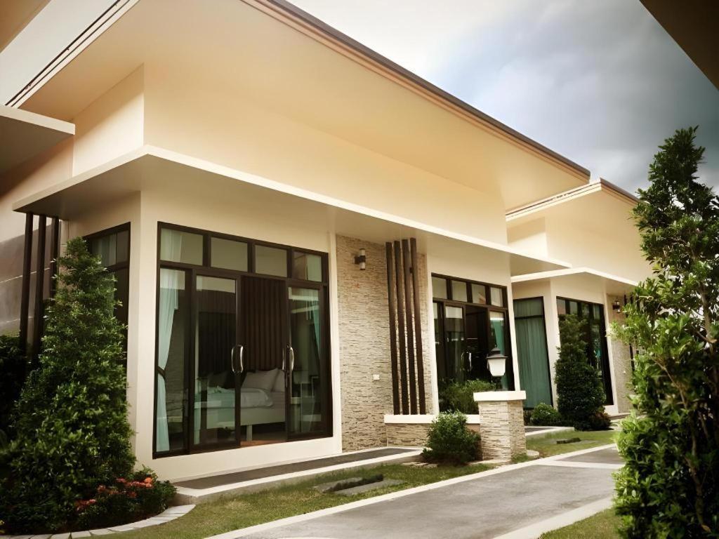 Med Room Korat Nakhon Ratchasima Bagian luar foto