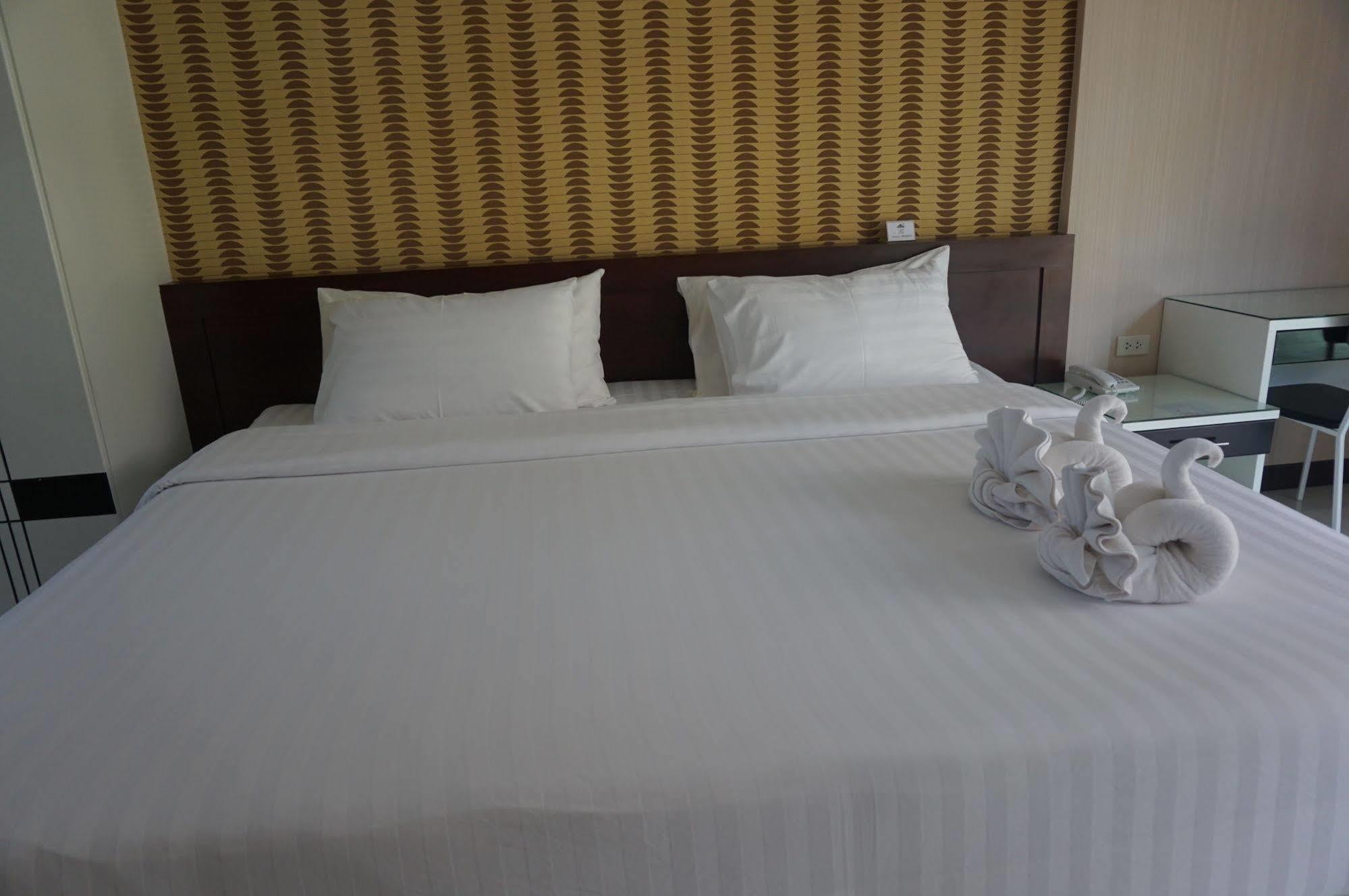 Med Room Korat Nakhon Ratchasima Bagian luar foto