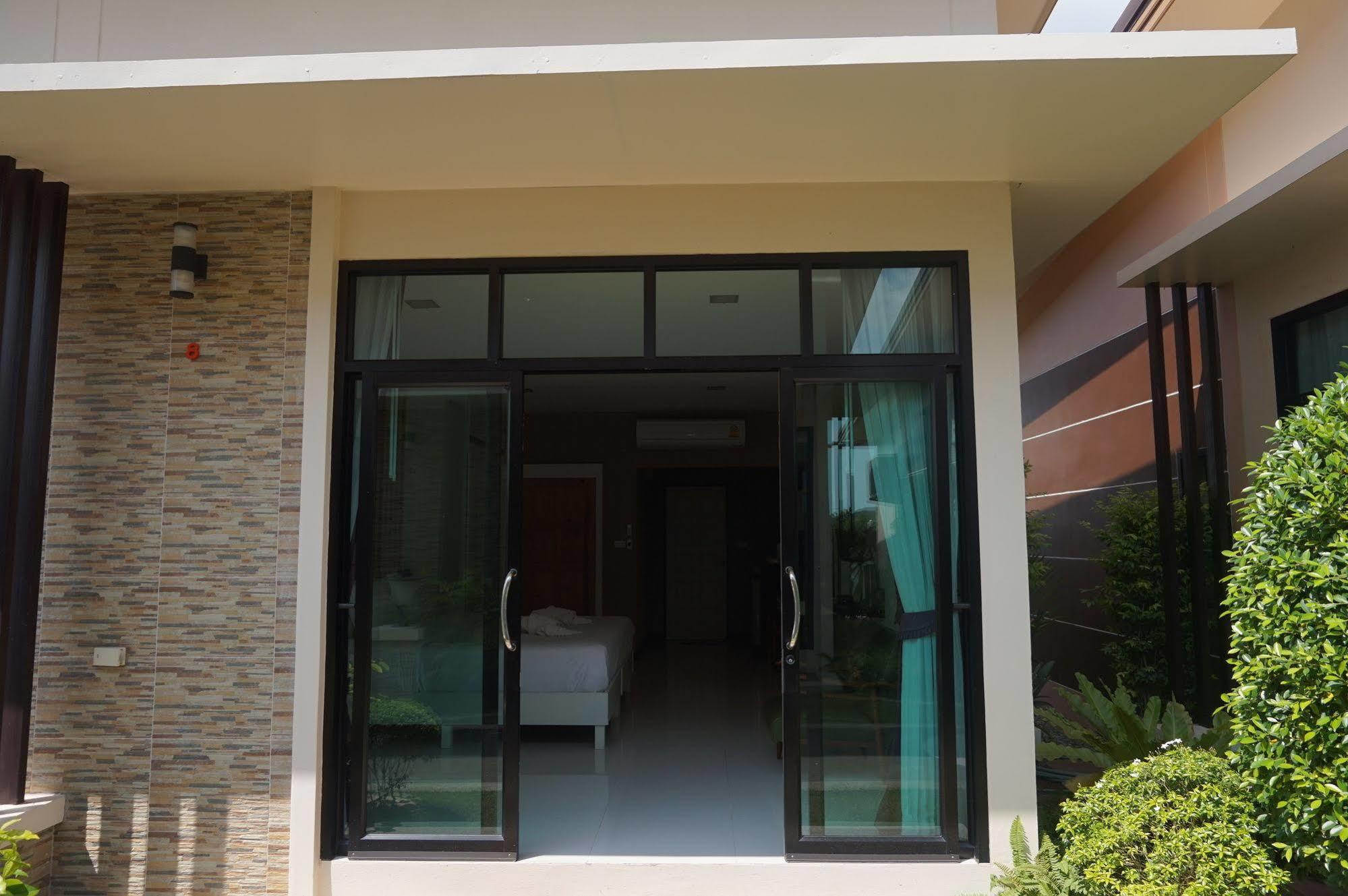 Med Room Korat Nakhon Ratchasima Bagian luar foto