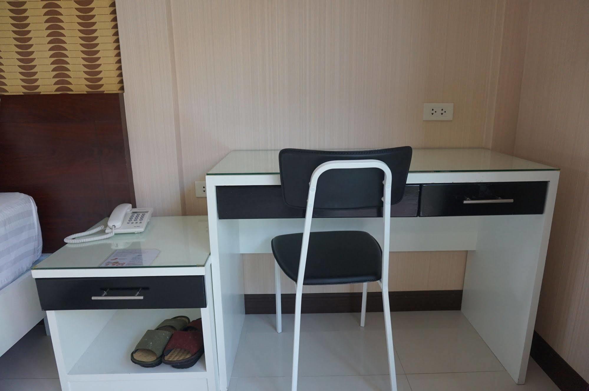 Med Room Korat Nakhon Ratchasima Bagian luar foto